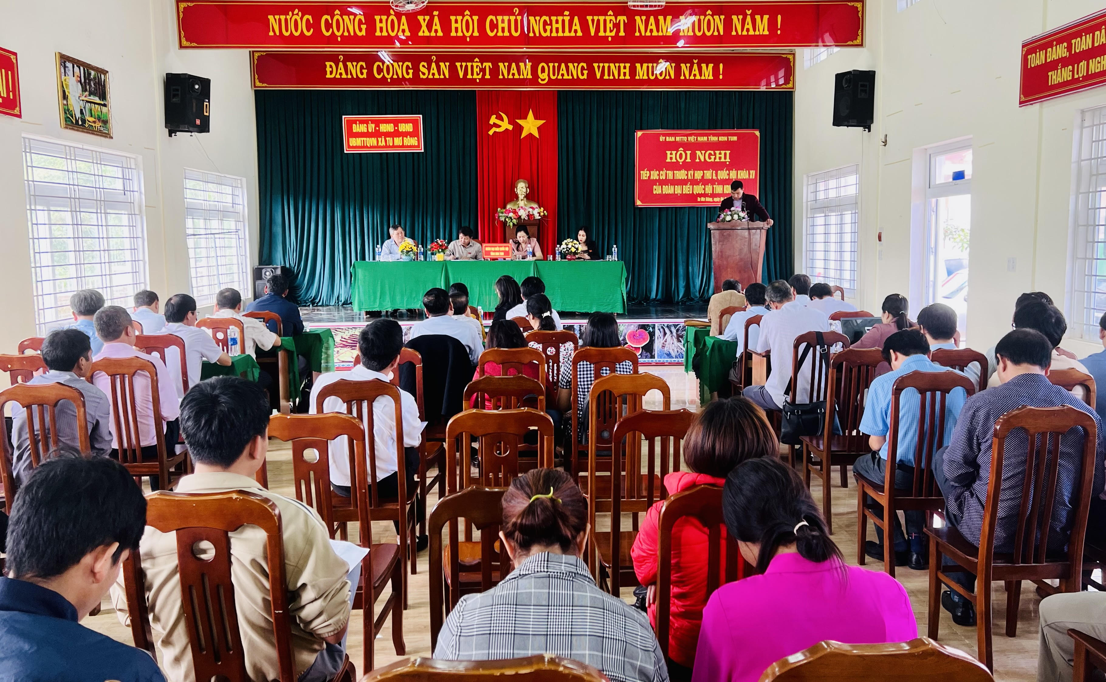 Đoàn đại biểu Quốc hội tỉnh tiếp xúc cử tri tại các huyện Tu Mơ Rông và Sa Thầy