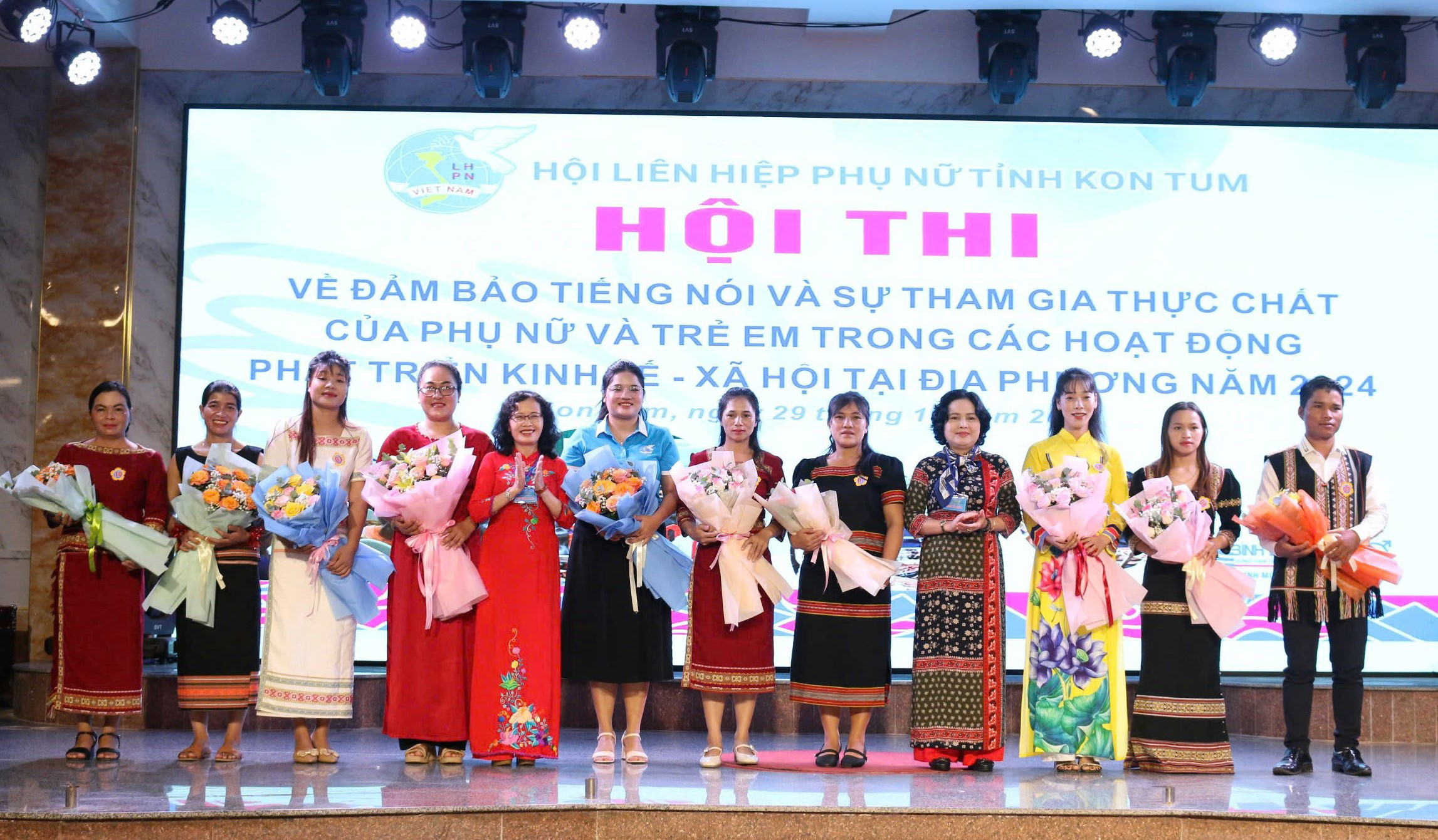 Hội thi đảm bảo tiếng nói và sự tham gia thực chất của phụ nữ và trẻ em trong các hoạt động phát triển kinh tế – xã hội tại địa phương